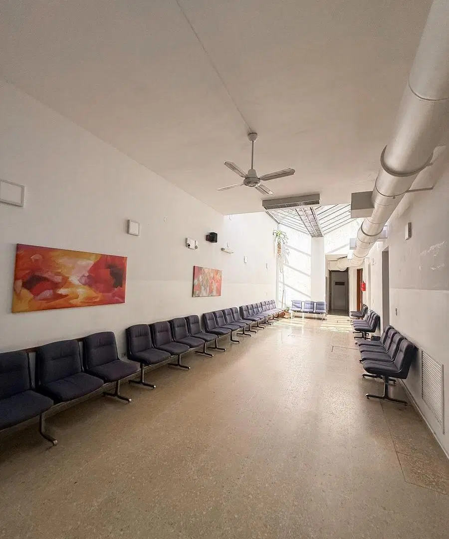 INMEJORABLE CLINICA EN ALQUILER AMOBLADA EN PLENO CENTRO 5