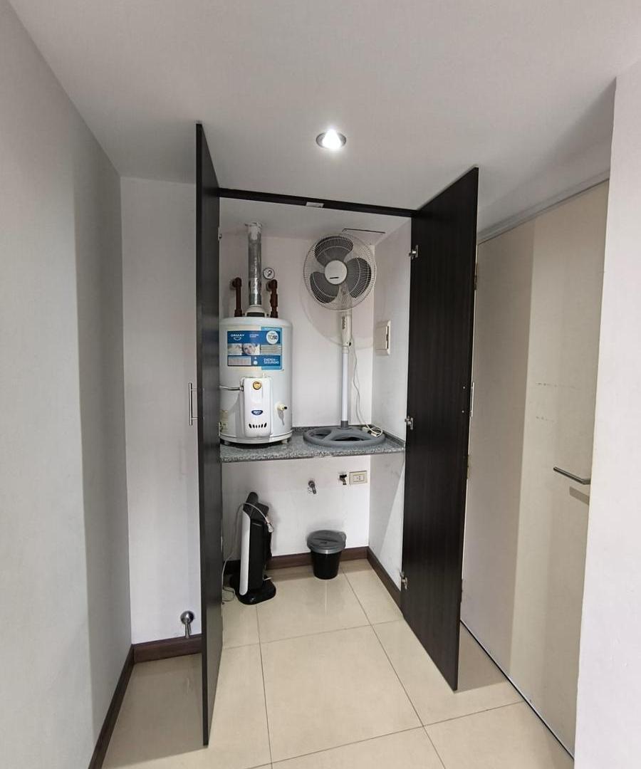 Foto de Monoambiente con patio y quincho cerrado, imagen 1