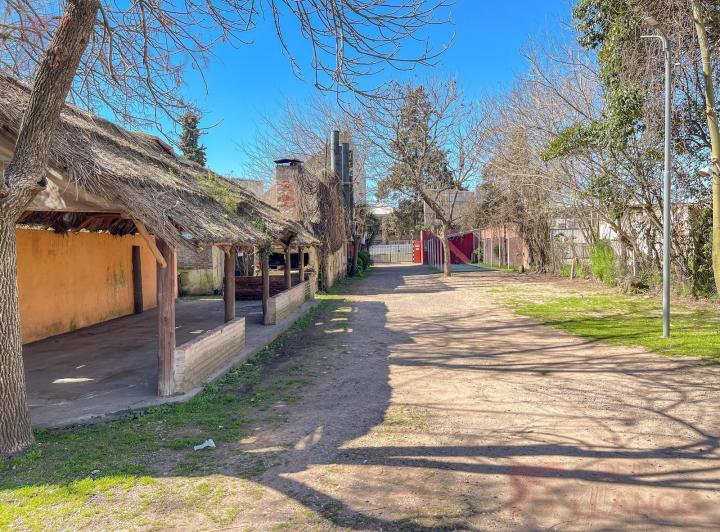 Local a refaccionar en el Centro de Luján, zona en crecimiento 5