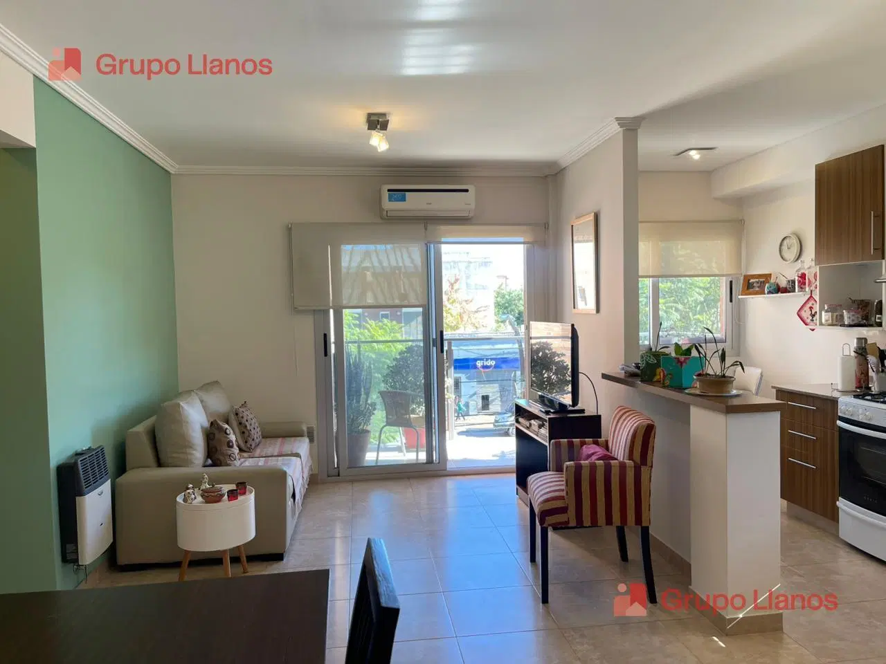 Departamento en Alquiler en el Centro De Lujan, ubicación privilegiada, amoblado. 3