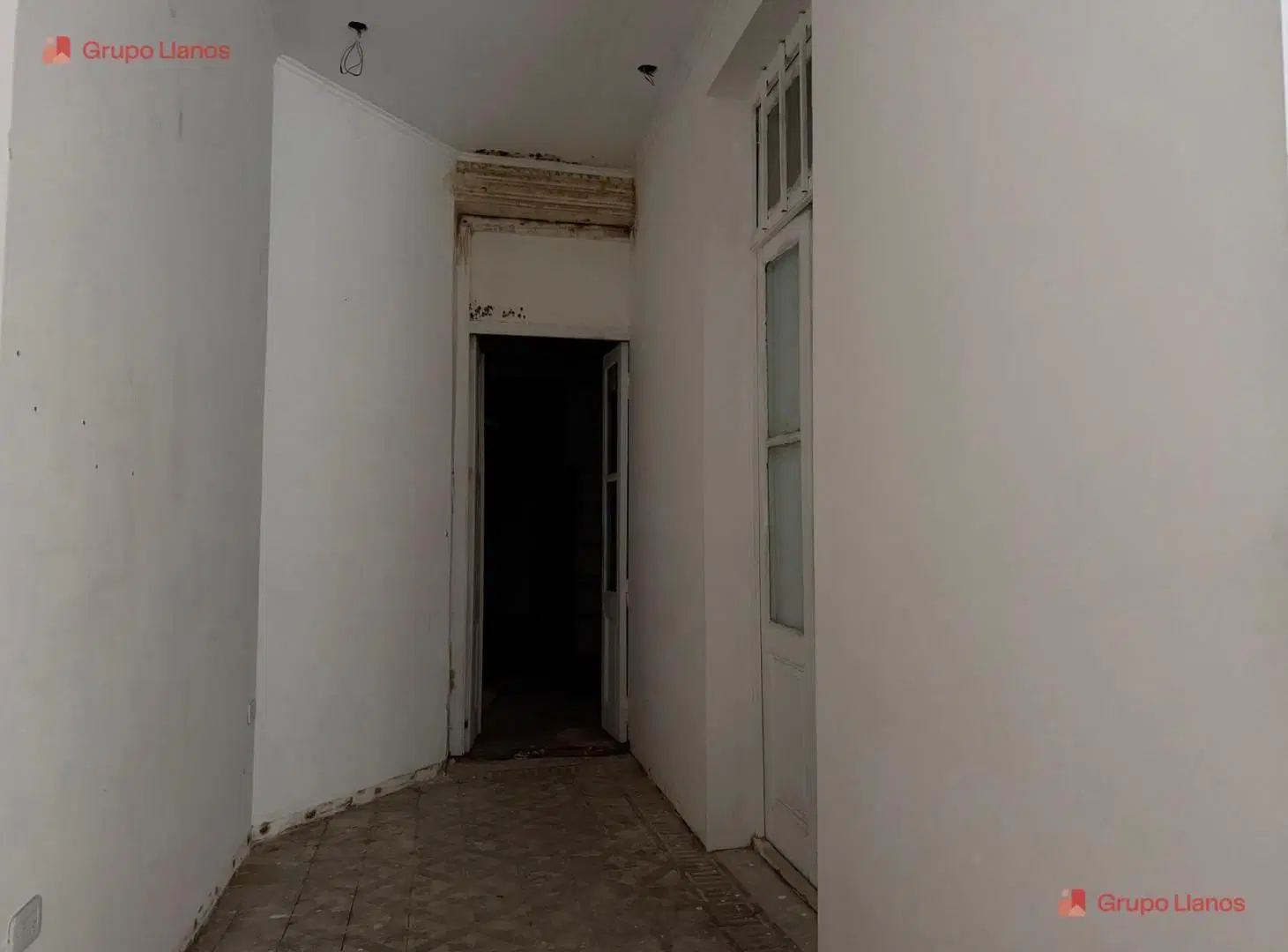 Local en alquiler en en centro de Lujan, mejoras a reconocer 3