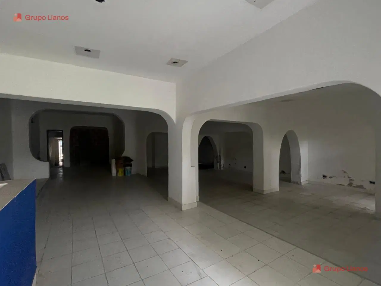 Local en alquiler en en centro de Lujan, mejoras a reconocer 2