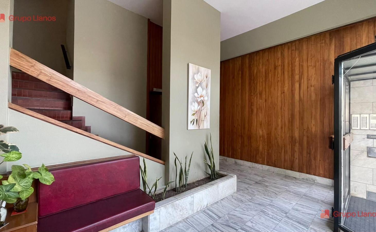 Foto de Departamento de 5 ambientes en Venta en Centro De Lujan, imagen 3