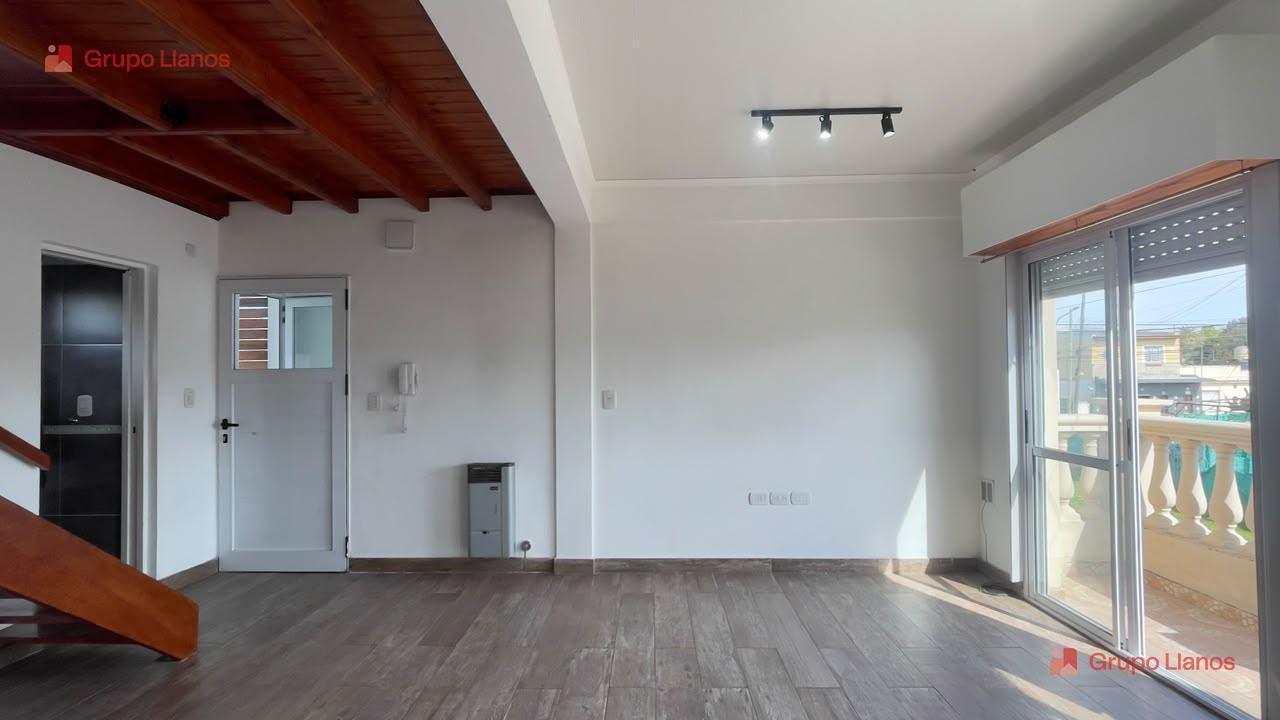 Foto de Departamento de 3 ambientes en alquiler en Lujan, imagen 2