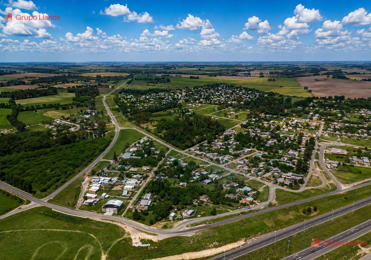 Foto de Lotes en venta Luján, Barrio de diseño en pozo, 300 a 600 m², imagen 2