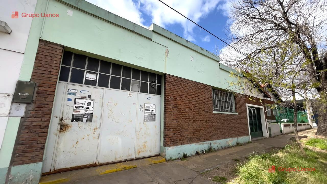 Foto de Galpón en Venta Centro de Luján, Ideal Taller, comercio o Depósito, imagen 4