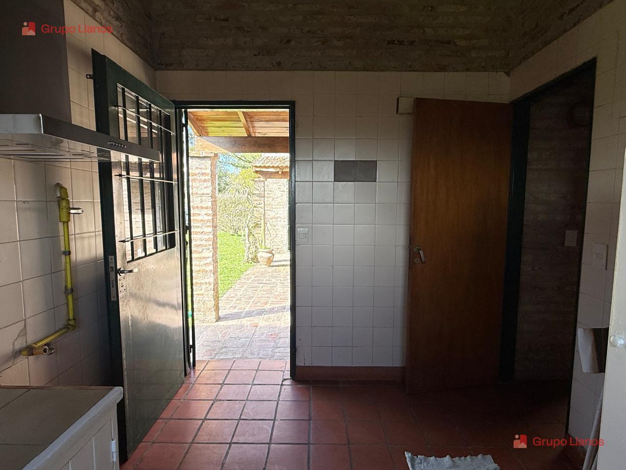 Foto de Casa quinta en alquiler en Lujan, Hosteria, con quincho y pileta, imagen 4