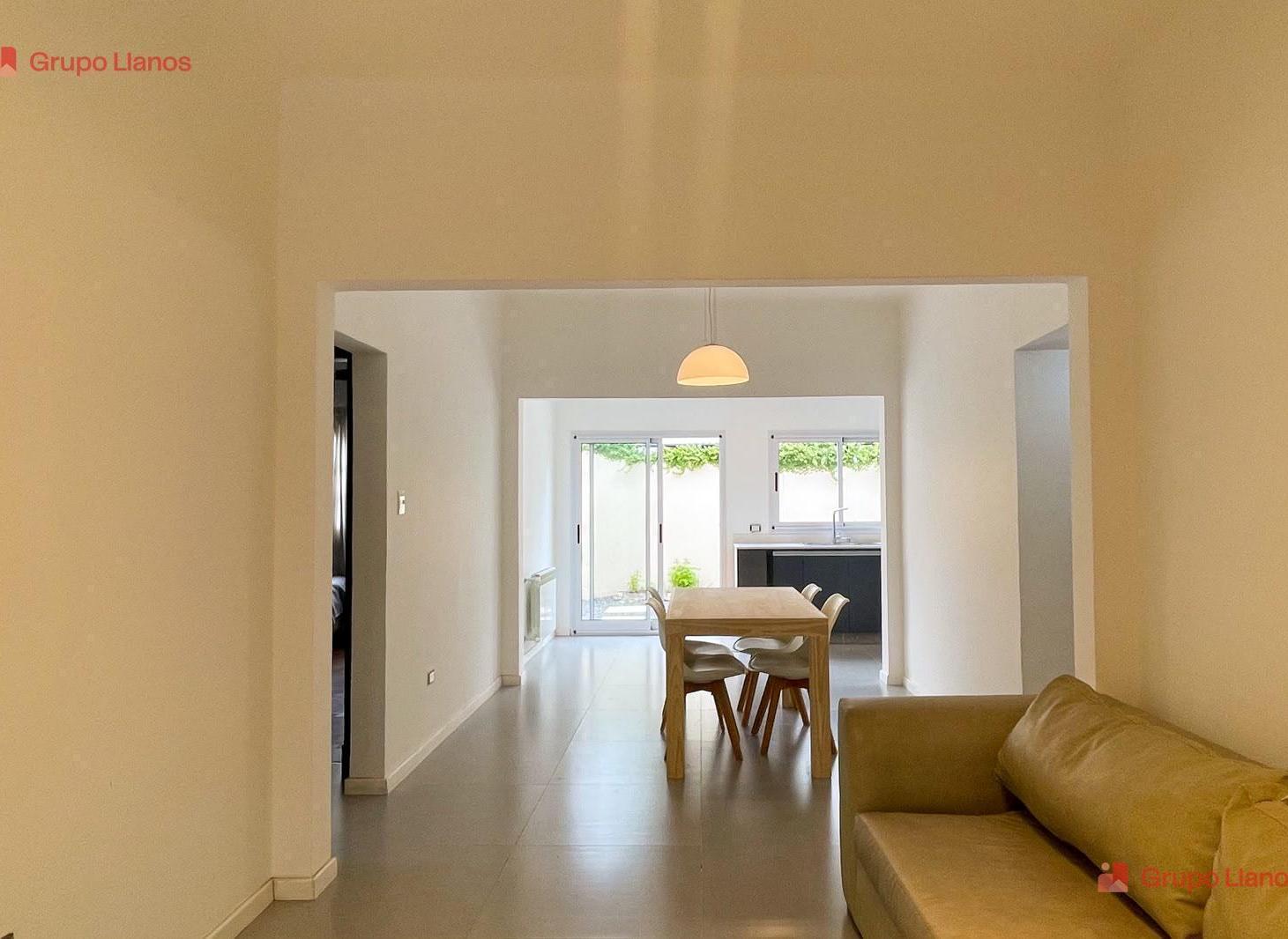 Foto de Casa en venta de 4 ambientes en Luján centro, lista para vivir, imagen 3