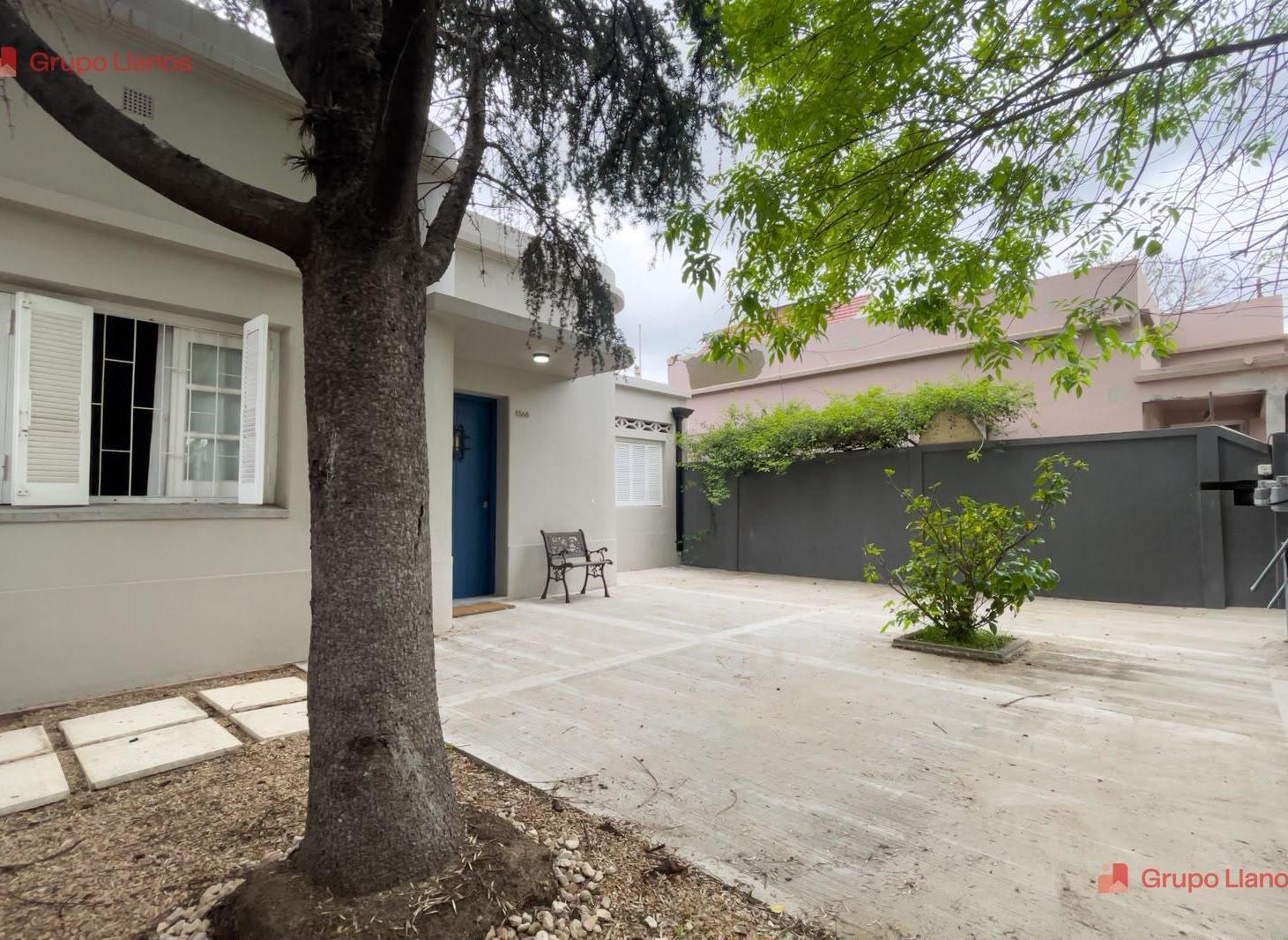 Foto de Casa en venta de 4 ambientes en Luján centro, lista para vivir, imagen 2
