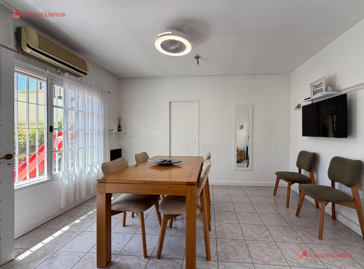 Foto de Casa 5 ambientes en venta en el Centro De Lujan, con pileta, imagen 5