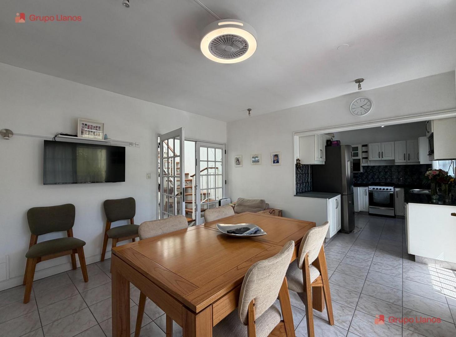 Foto de Casa 5 ambientes en venta en el Centro De Lujan, con pileta, imagen 4