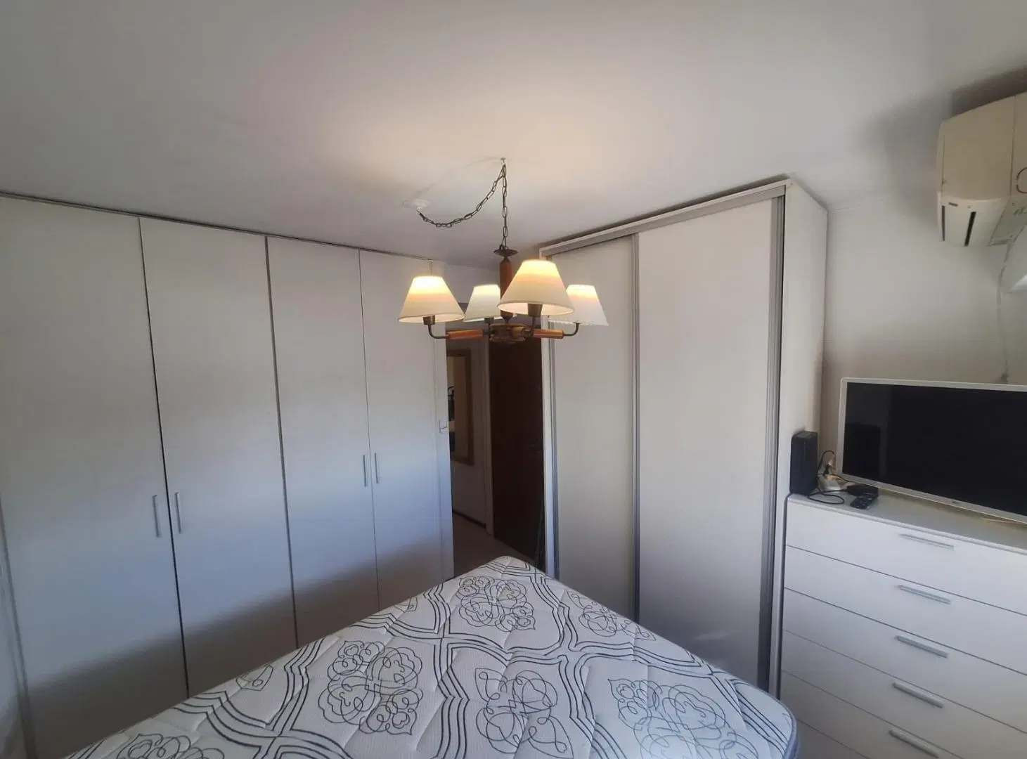 Semipiso. Echesortu. 1 dormitorio. Balcon al frente 3
