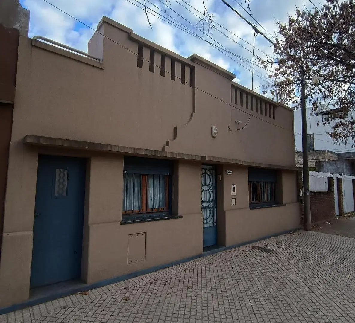 Casa en Echesortu. 2 Dormitorios. Patio, Parrillero. Quincho. Lavadero 3