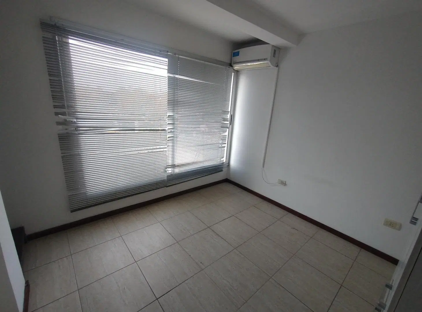 Departamento en Barrio Parque. 1 Dormitorio. Duplex. Cochera. 2