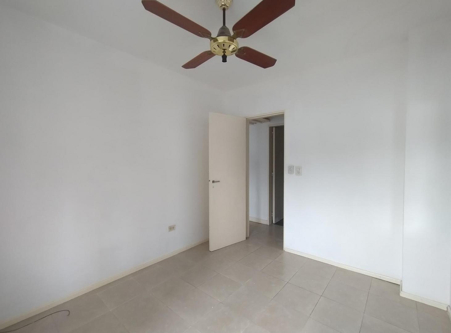 Foto de Departamento. 1 dormitorio en Nuestra Señora de Lourdes, imagen 1