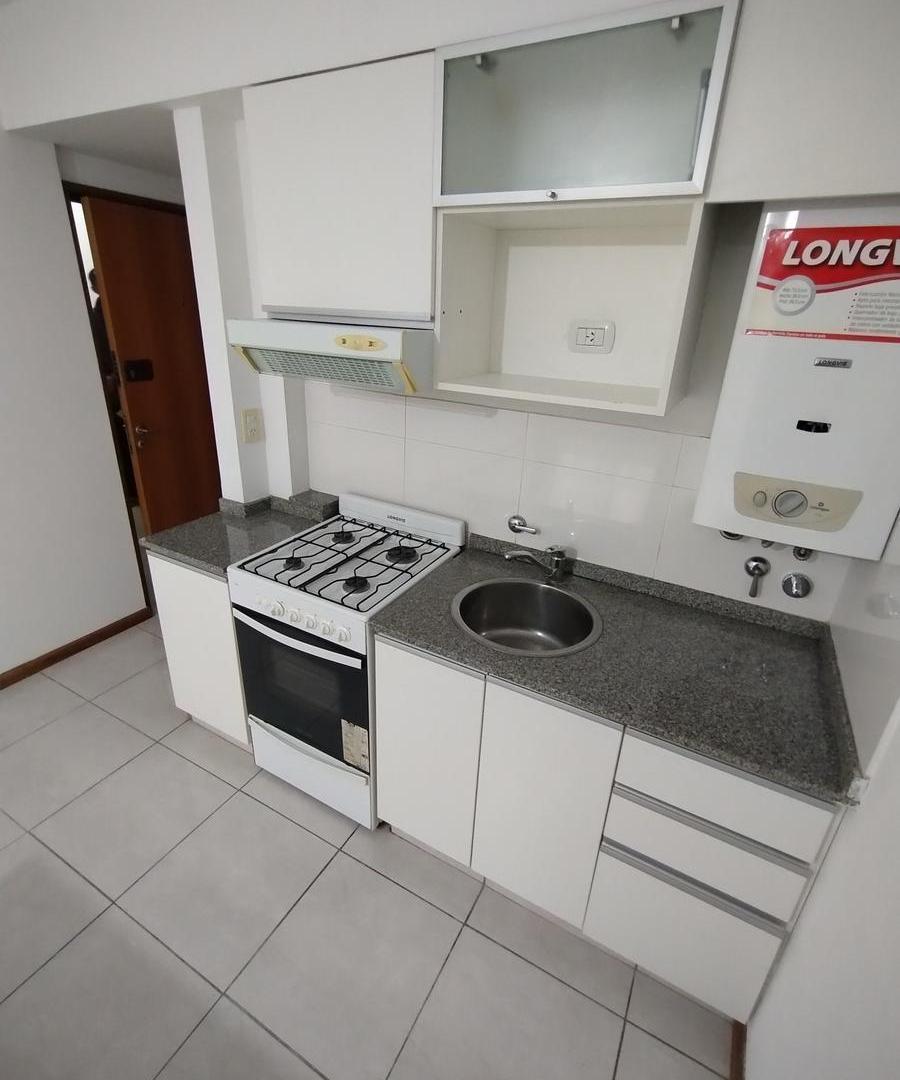 Foto de Departamento 1 dormitorio. Cochera. Echesortu. Balcon al Frente, imagen 4