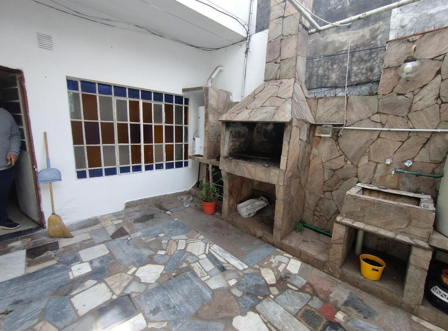 Foto de Dpto Pasillo. 3 dormitorios. Patio. Parrillero. Echesortu, imagen 4