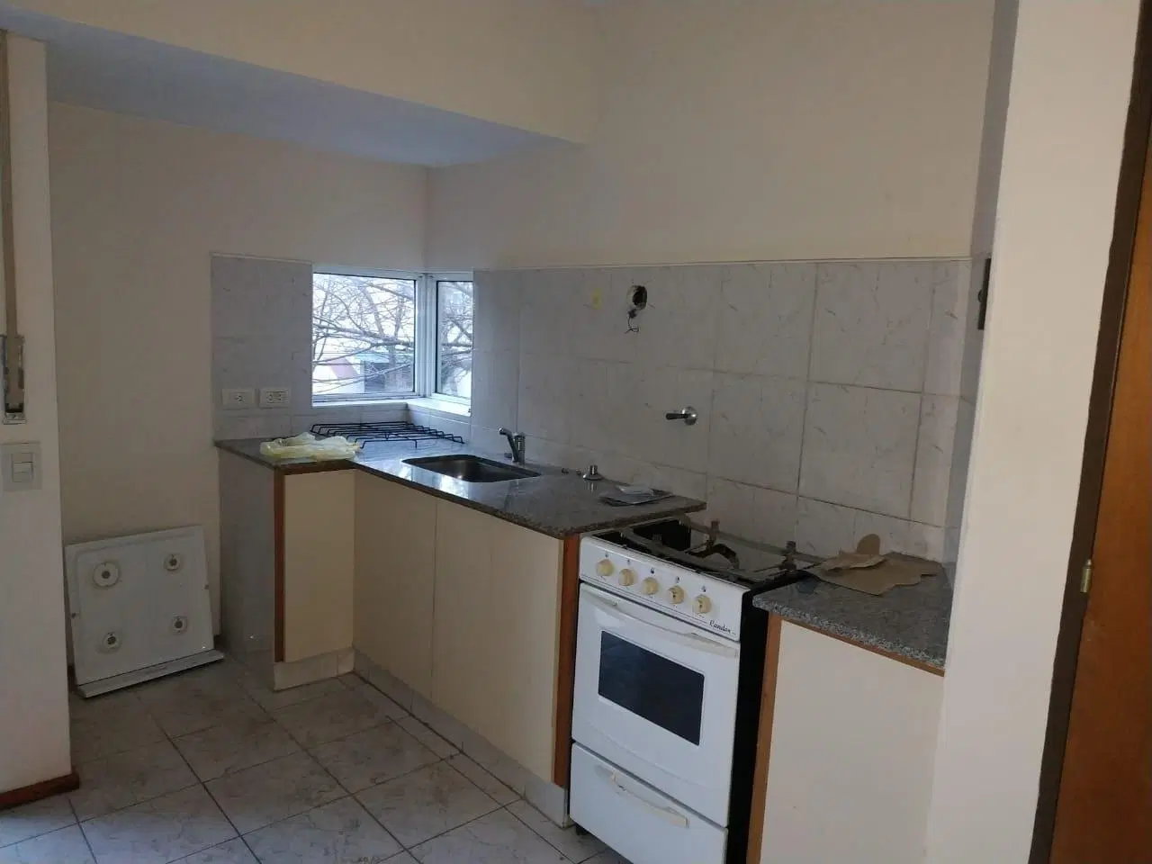 CRESPO 1080 - DEPTO 1 DORMITORIO 5