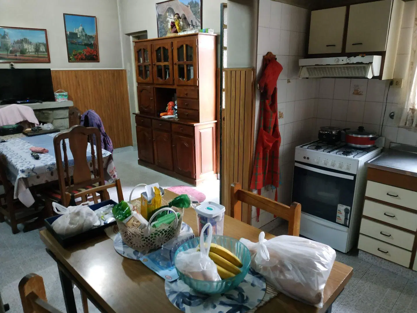CASA EN VENTA, ROSARIO CENTRO, QUINCHO Y PILETA, AMPLIO TERRENO 2