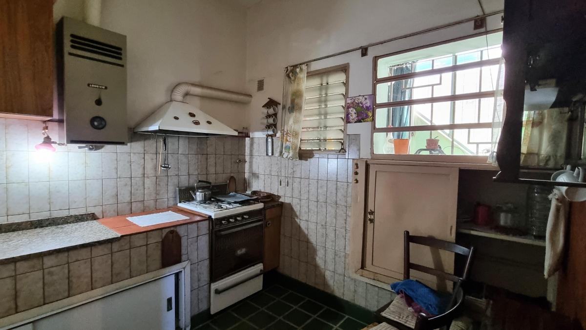 Foto de Venta - Casa en Esquina de 2 Habitaciones - Barrio Sarmiento, Zona, imagen 4