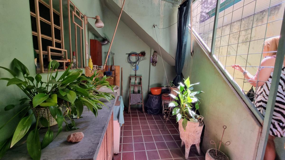 Foto de Venta - Casa en Esquina de 2 Habitaciones - Barrio Sarmiento, Zona, imagen 2