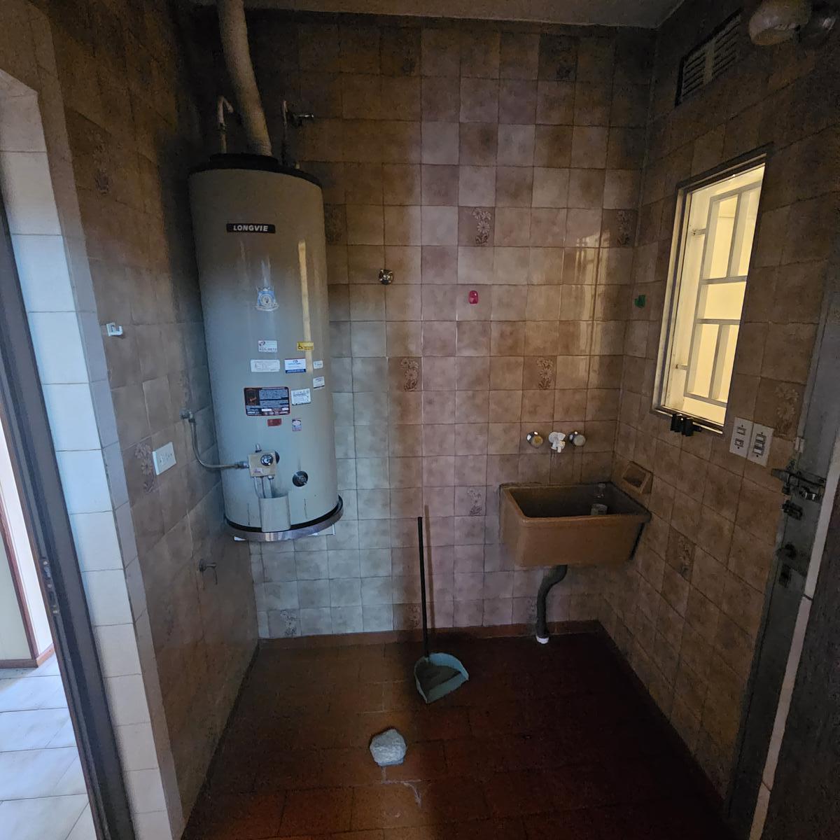 Grad. Baigorria Residencial, Casa Al Frente, Garage Doble, Jardin, Quincho. 4