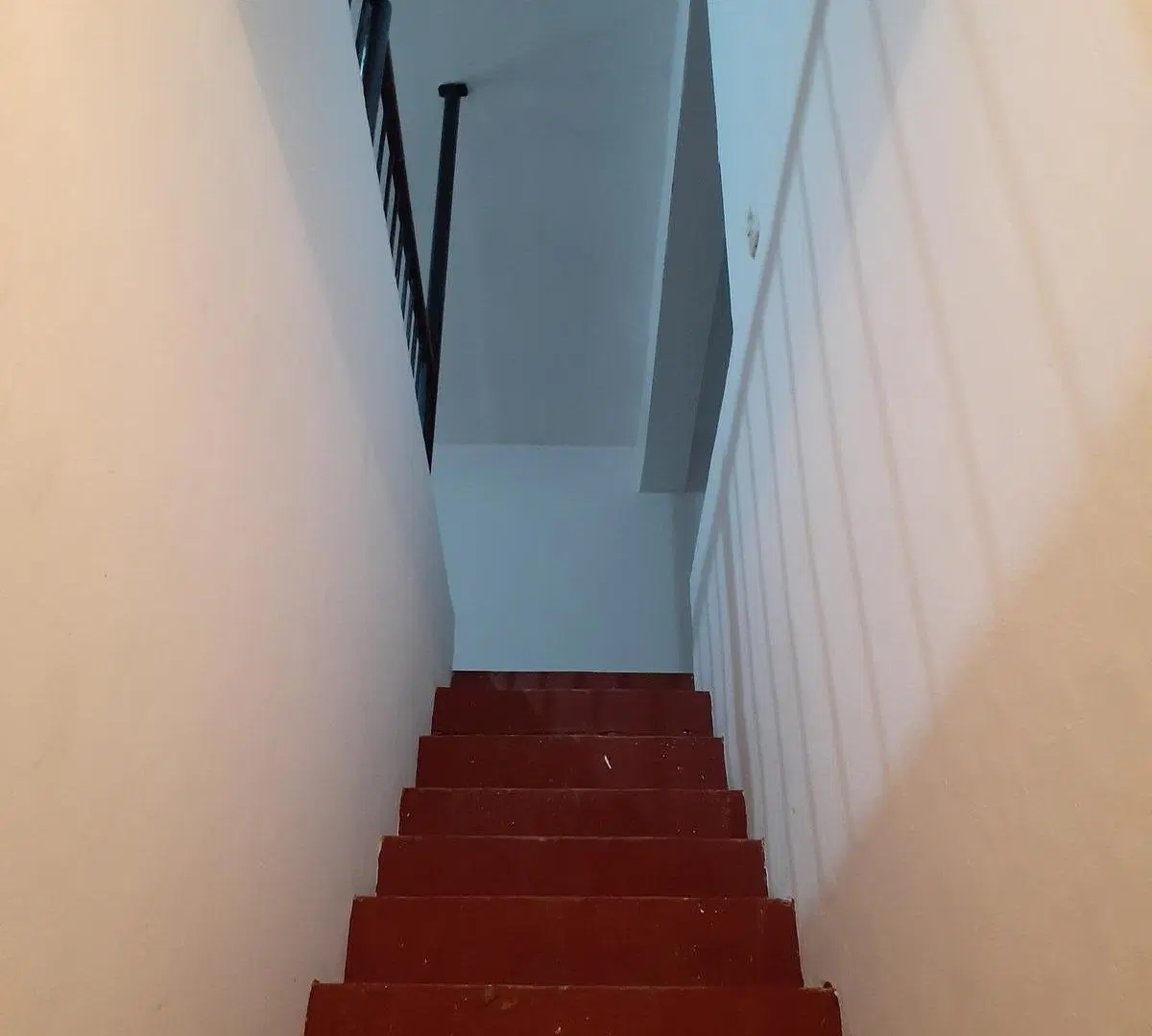 ALQUILER - CASA DE 2 DORMITORIOS PLANTA ALTA 4
