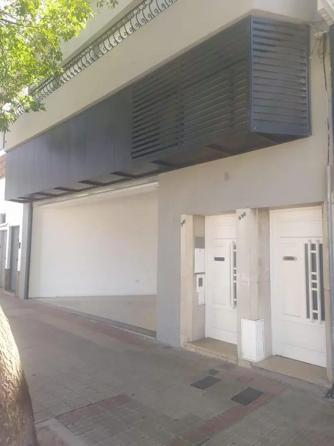 Local - Alberdi 4