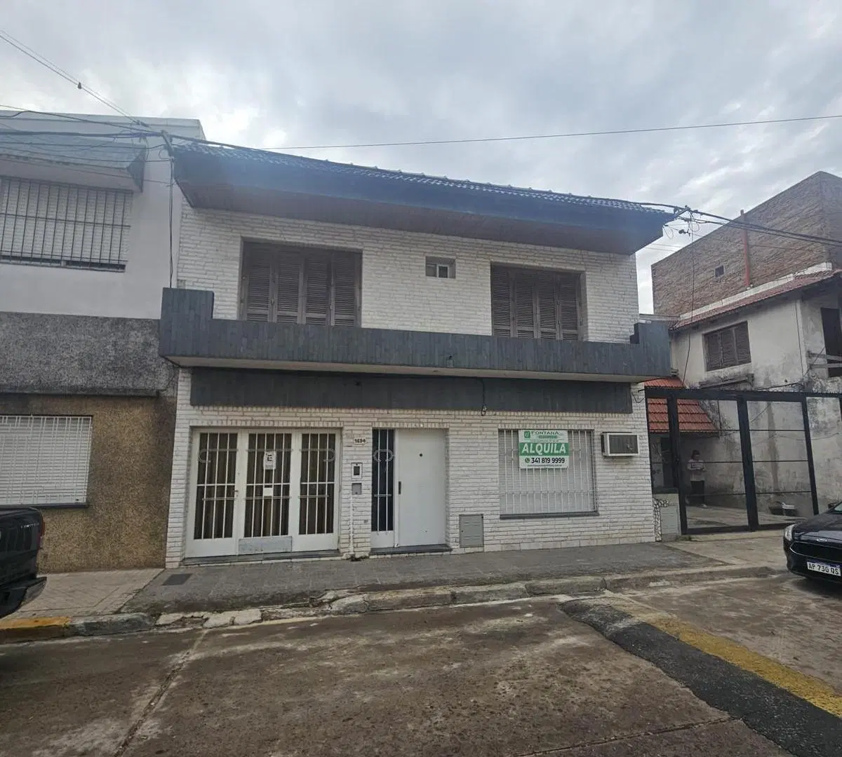 CasaPje. Polonia  al 1600, casa 2 dormitorios con garage, planta alta ideal talleres en general 4