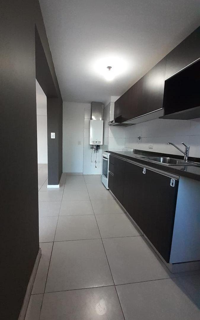 Foto de Departamento 2 Dormitorios con cochera - Granadero Baigorria, imagen 1