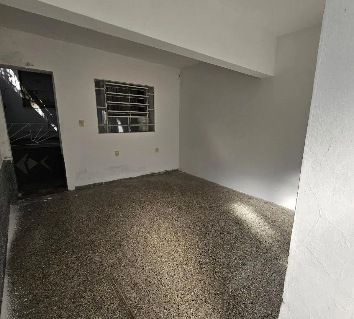 Arroyito Rio, casa P/B con garage patio con parrillero, 3 dormitorios 2