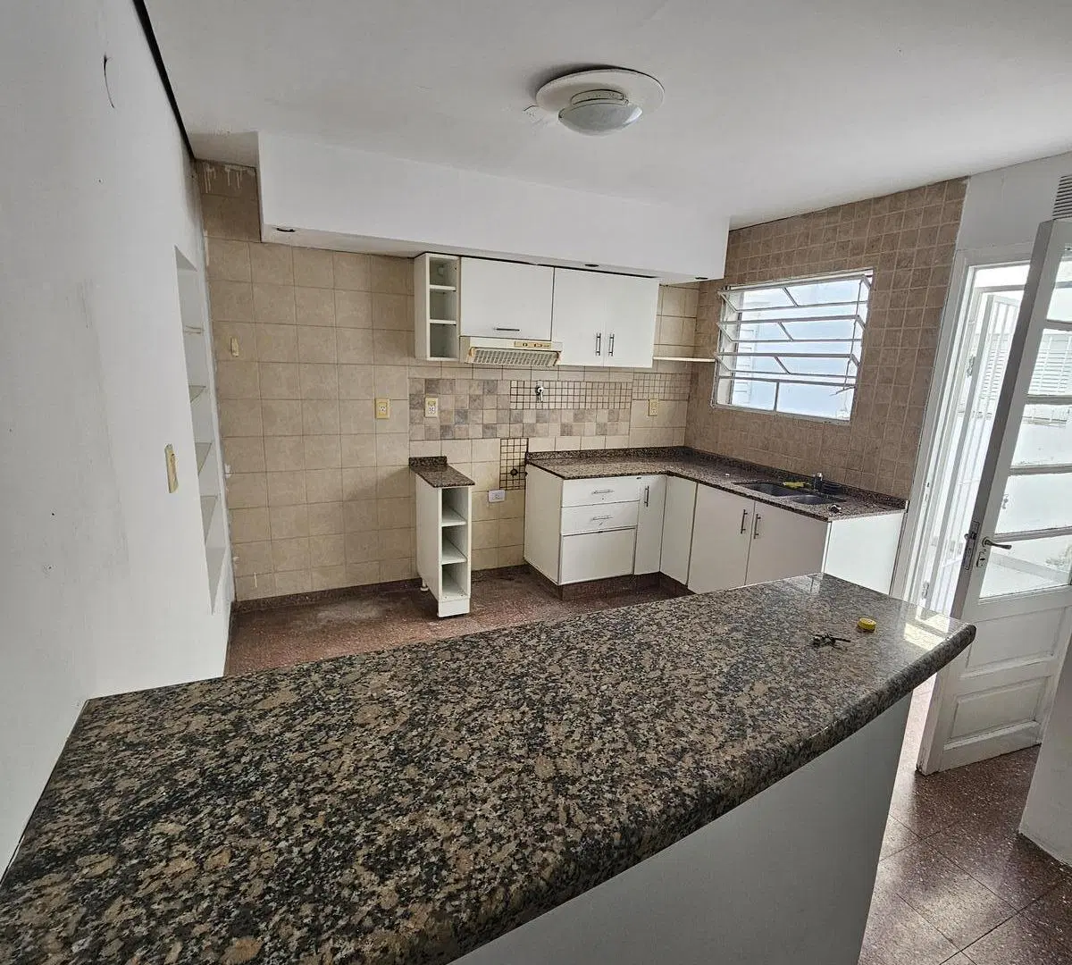 Arroyito Rio, casa P/B con garage patio con parrillero, 3 dormitorios 1