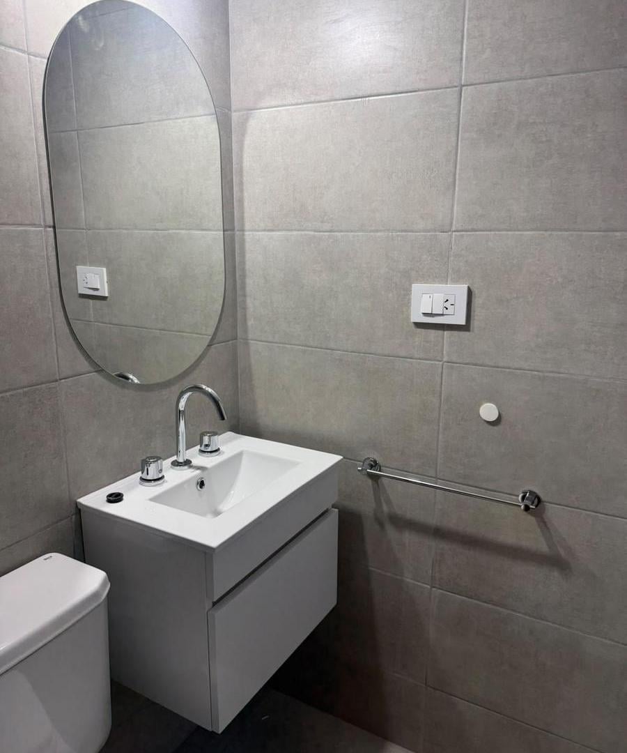 Foto de Departamento monoambiente a estrenar, balcón al frente. Muy luminoso, imagen 5