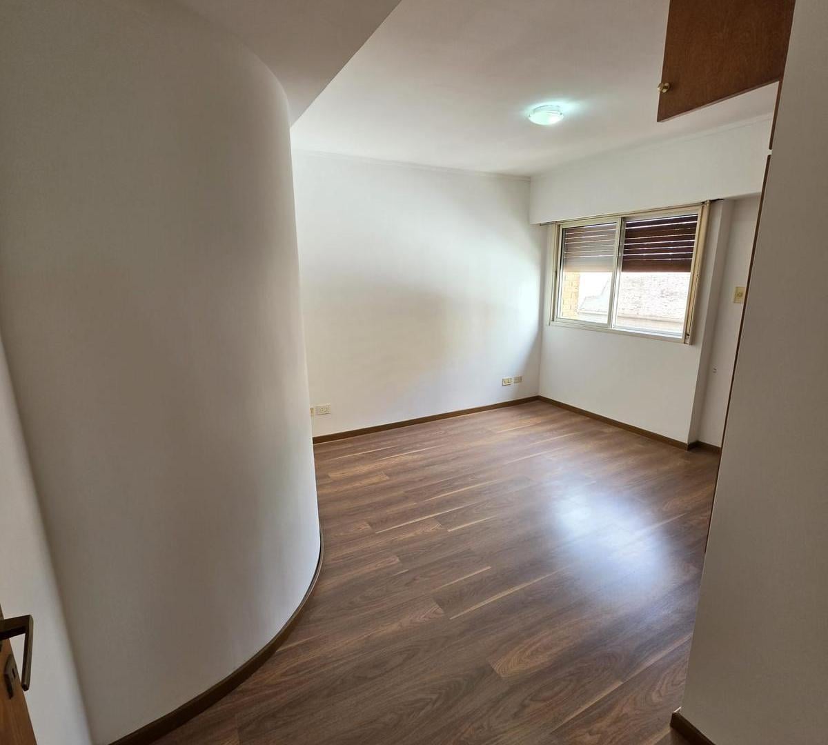 Foto de Departamento alquiler B° Martin, semipiso 2 dormitorios, excelente, imagen 2