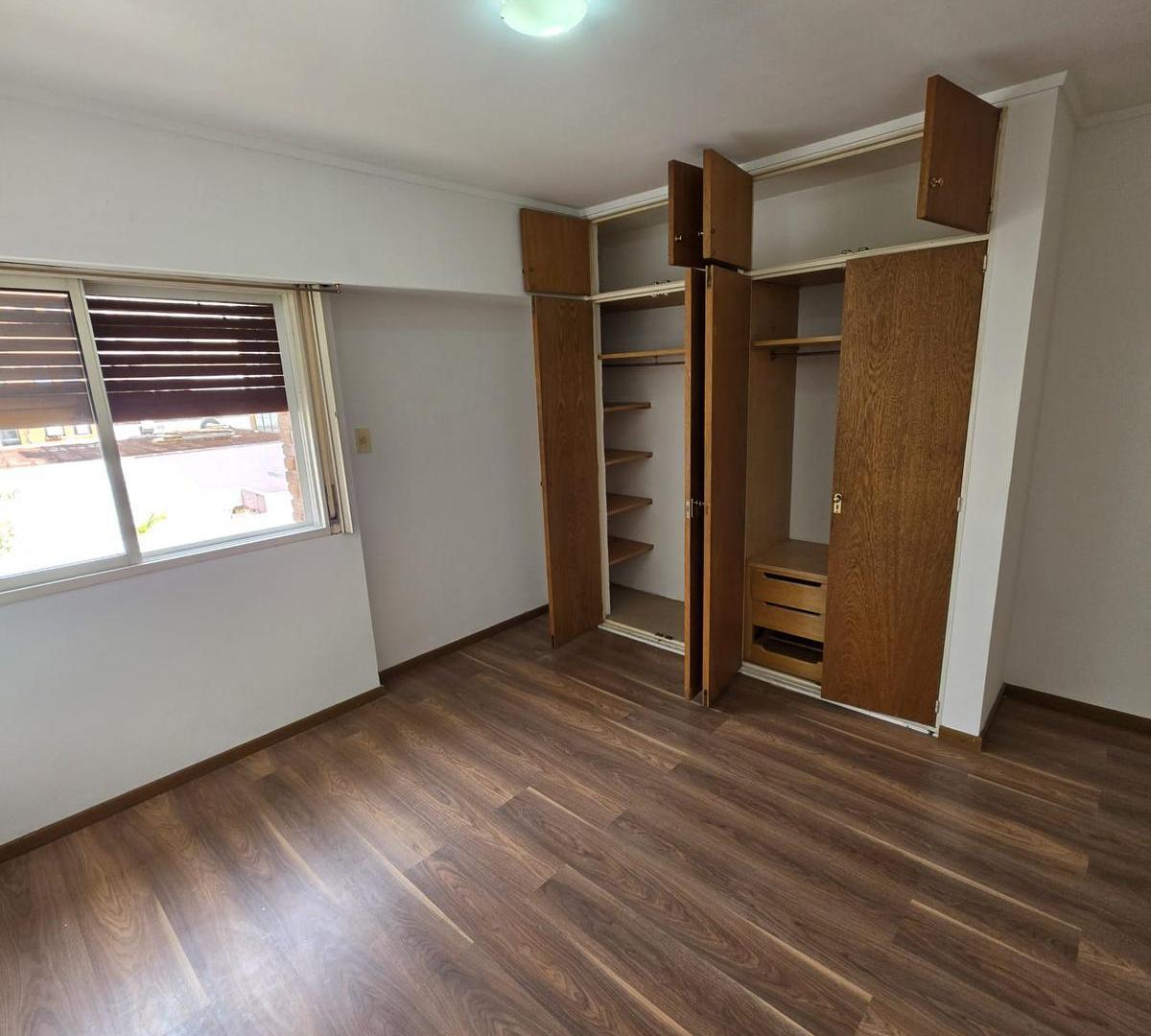 Foto de Departamento alquiler B° Martin, semipiso 2 dormitorios, excelente, imagen 1