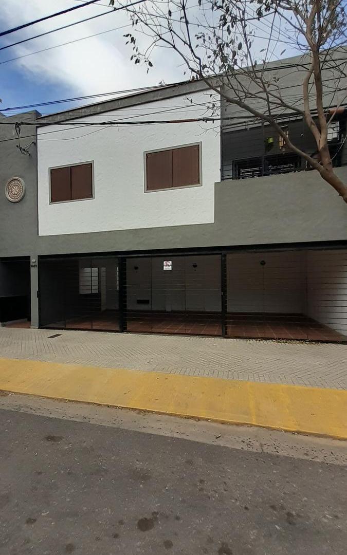 Foto de Departamento de 2 dormitorios con cochera, excelente ubicación, imagen 2