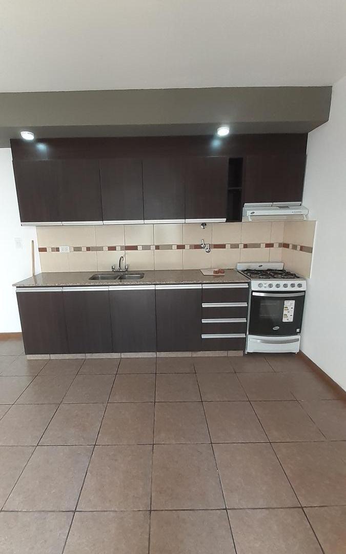 Foto de Departamento de 2 dormitorios con cochera, excelente ubicación, imagen 4