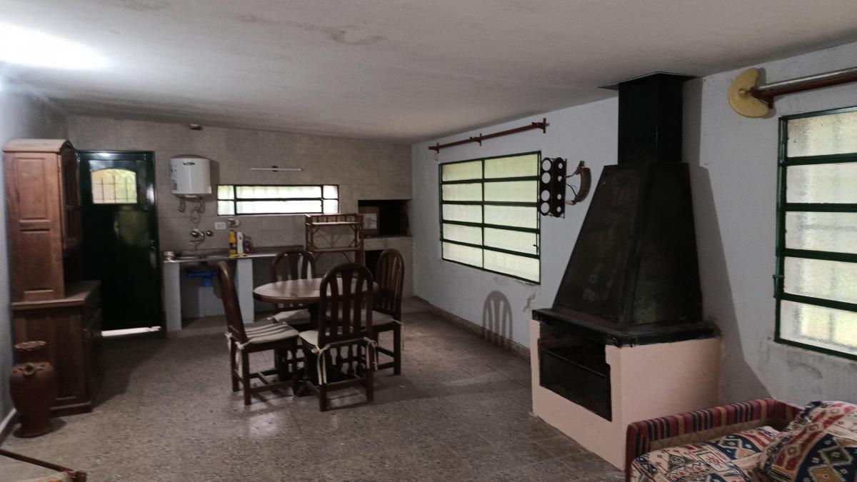 Crespo 200 - Pueblo Esther - Casa de 3 Dorm. y 2 Baños 2