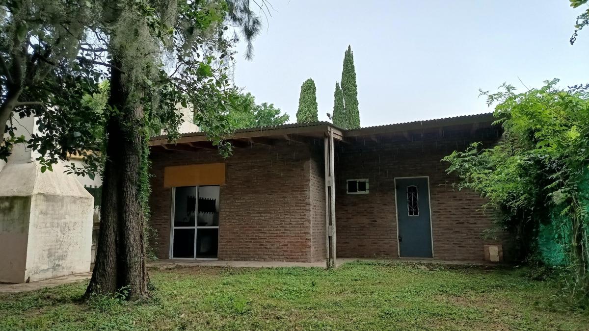Crespo 200 - Pueblo Esther - Casa de 3 Dorm. y 2 Baños 4