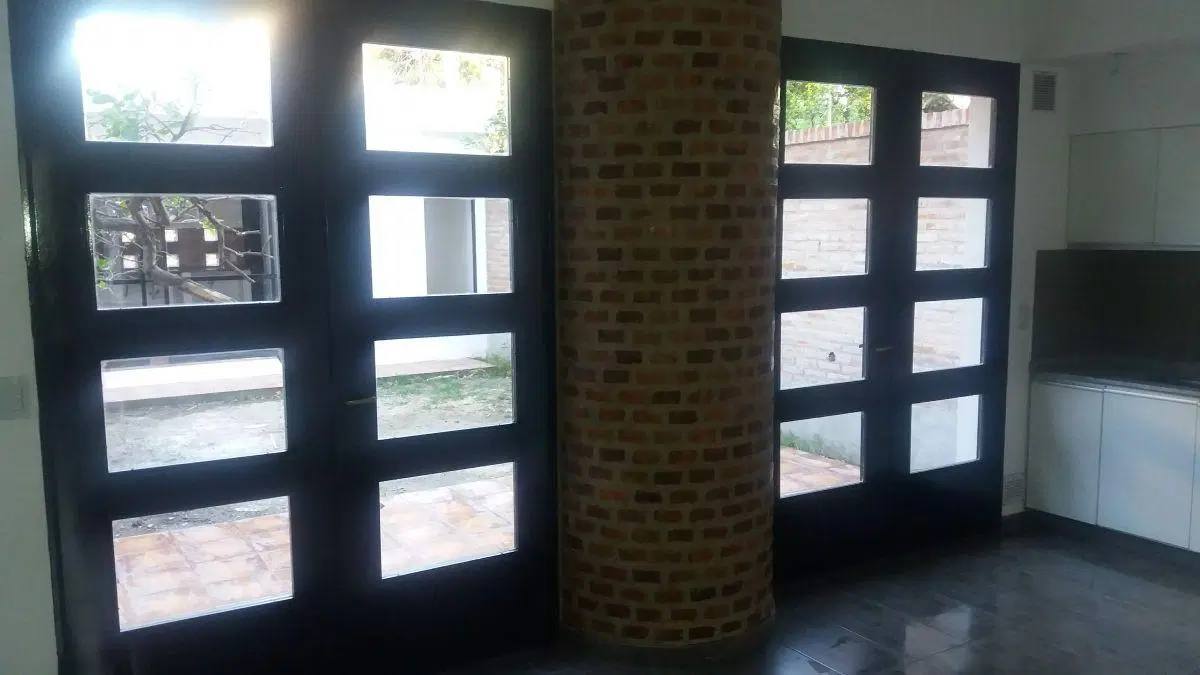 Casa de 2 plantas - cochera, patio jardín, quincho 3