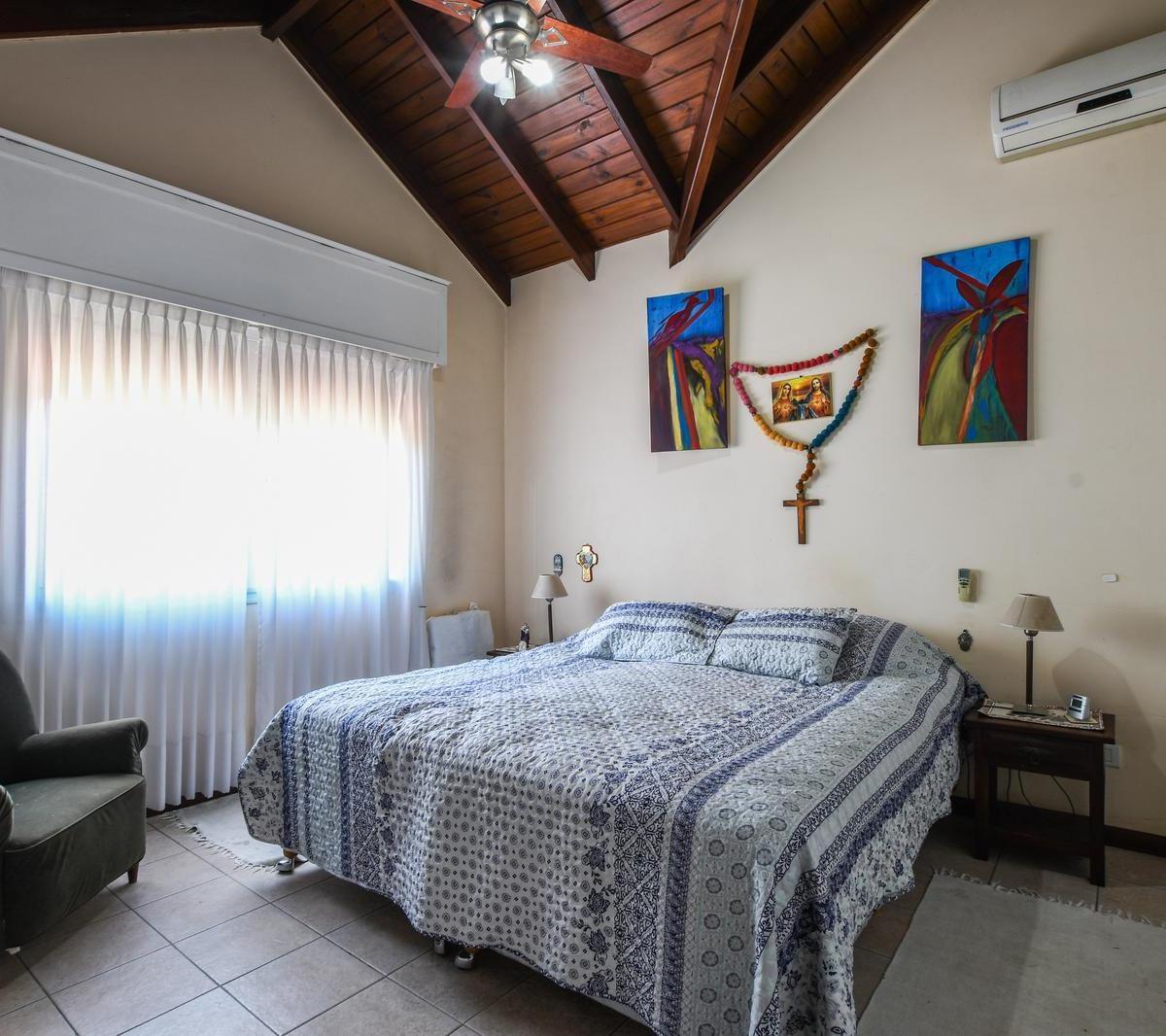 Casa en Planta Baja 3 / 4 Dorm. - Quincho - Pileta 3