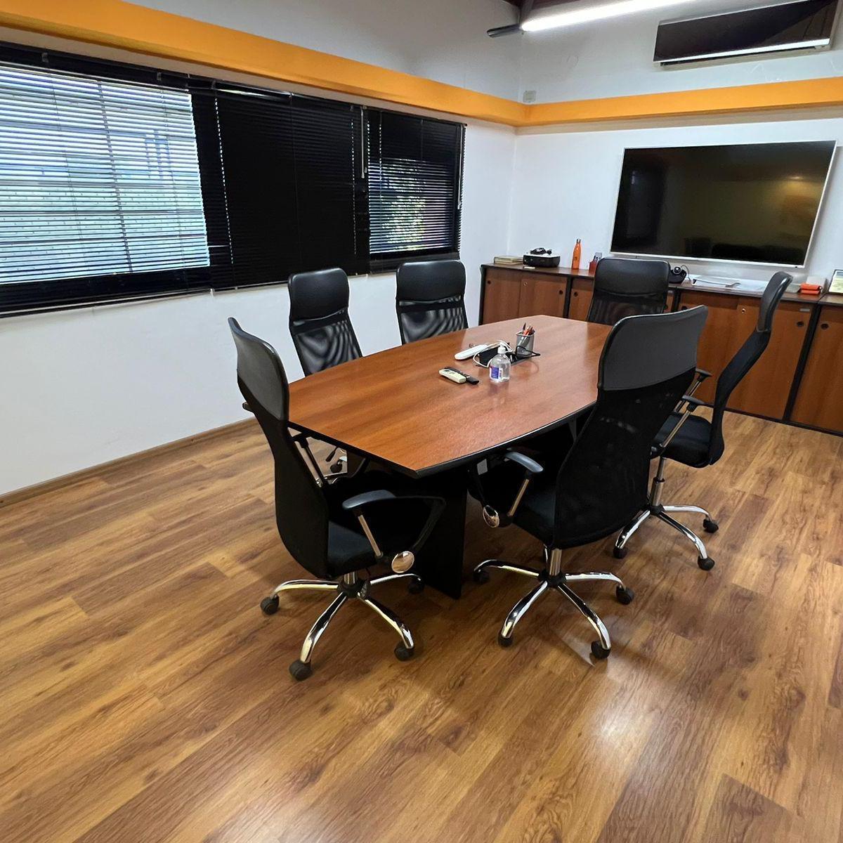 Inmueble de Uso Comercial - Amplio Terreno Sobre Newbery 4