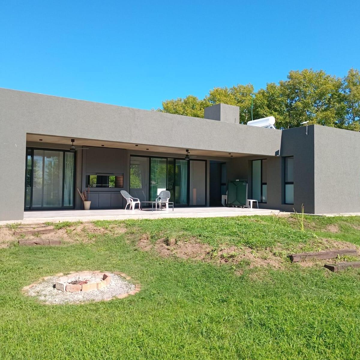 Casa en Venta en Barrio Cerrado Azahares del Parana Fighiera 1