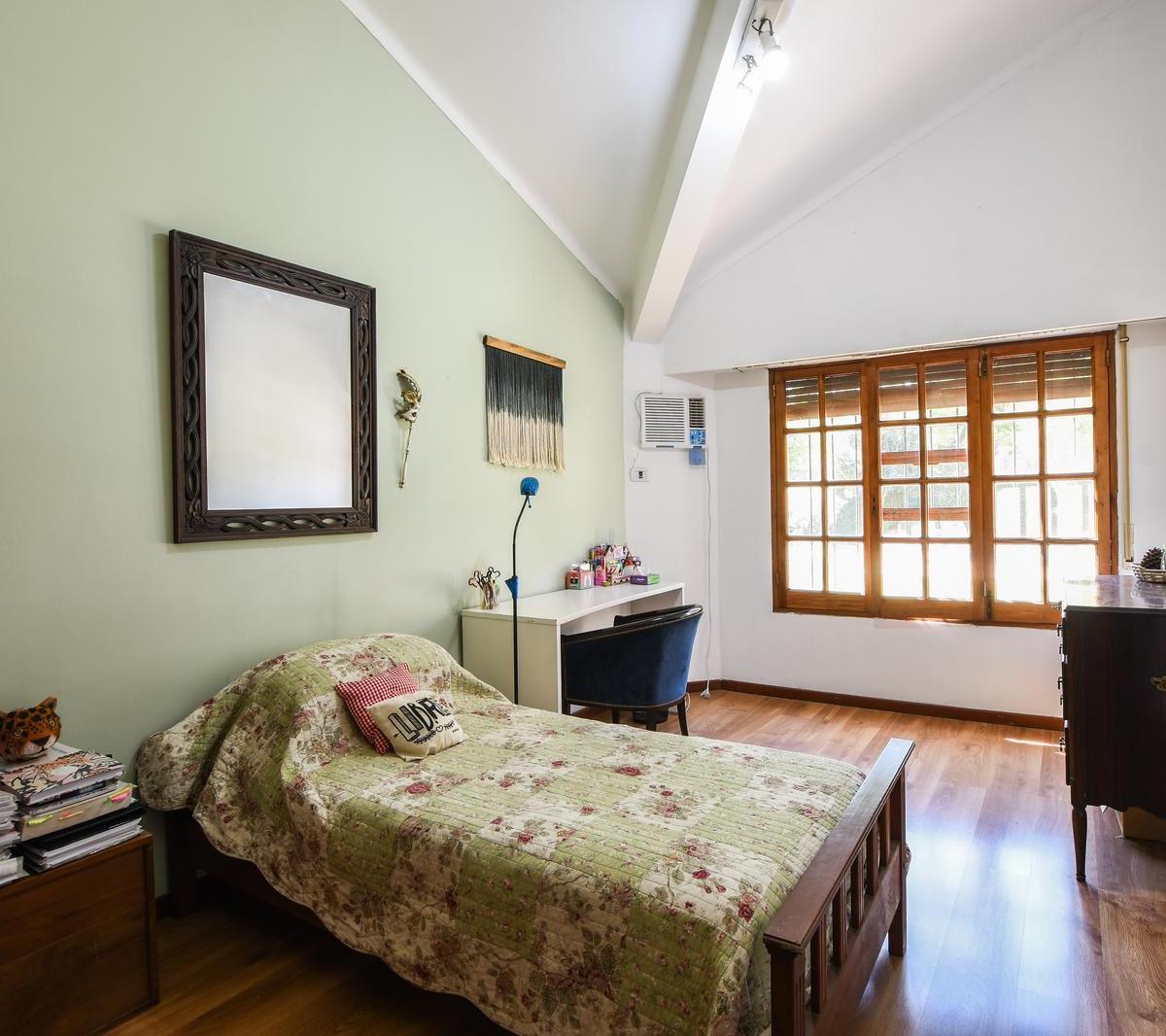 Casa en Venta - Fisherton Tradicional - 3/4 Dorm. - Planta Baja - Quincho - Pileta 3