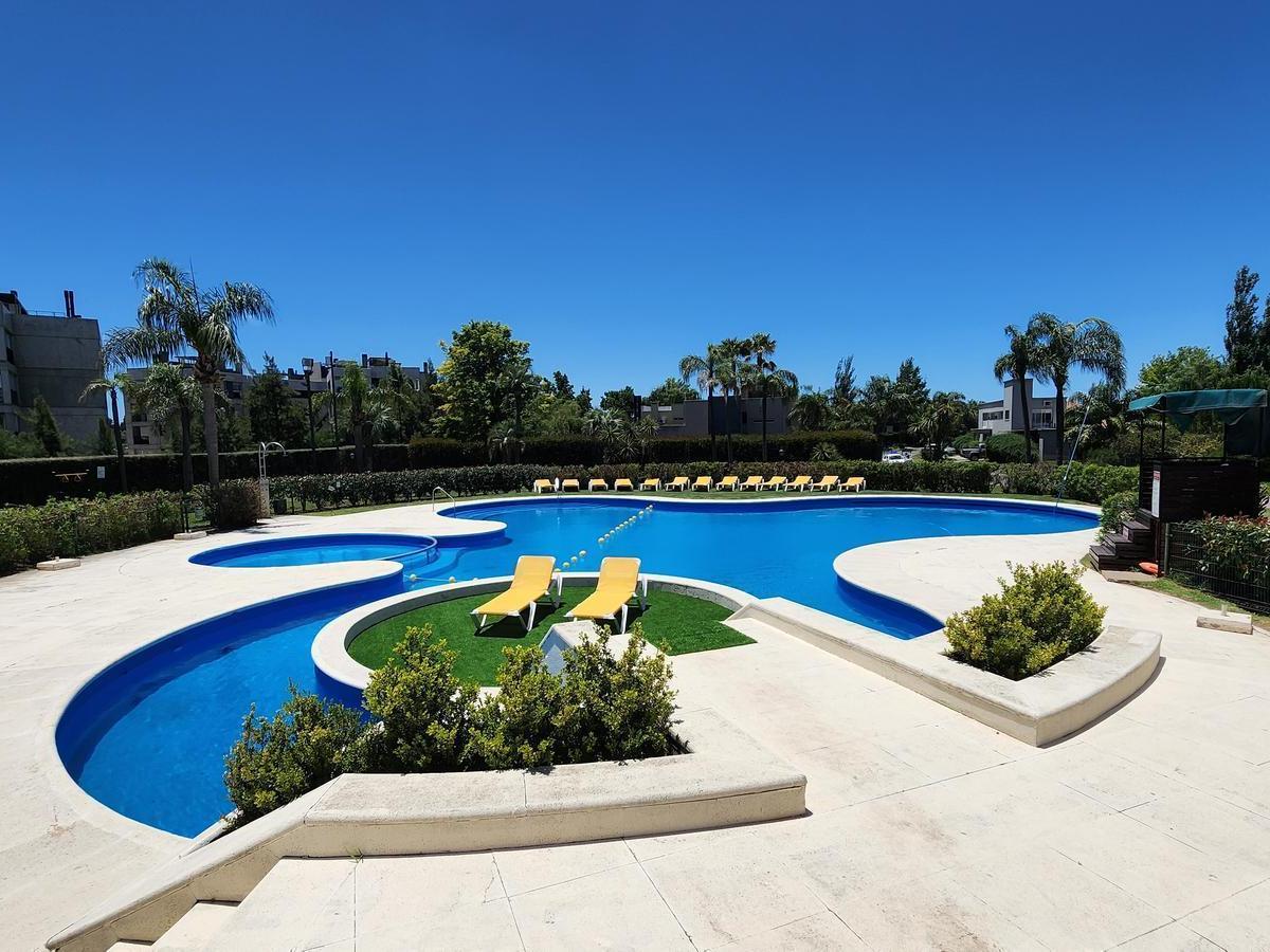 Casa en Venta - Barrio Cerrado Funes Hills Cadaques 4
