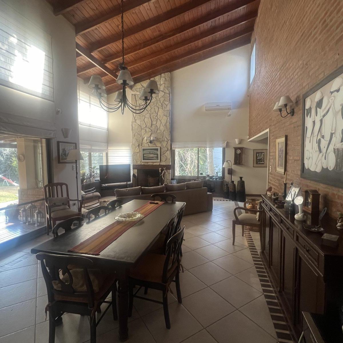 Foto de Casa en Venta - Roldan - Barrio Privado , El Cielo - 4 Dormitorios- Quincho - Pileta, imagen 2