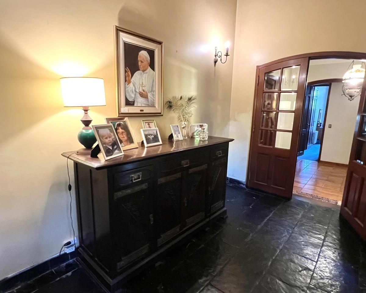 Casa en Venta Fisherton 5 Dorm. 1