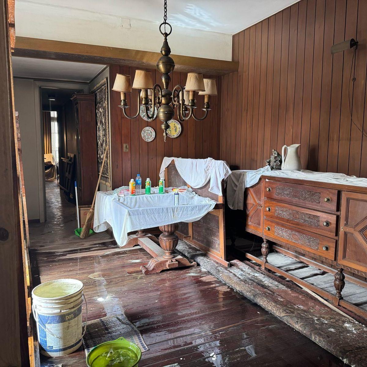 Casa Venta Planta Alta a Refaccionar Tres Dorm. Terreza Microcentro Rosario 5