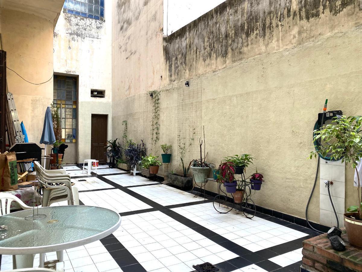 Casa de 6 Dorm. en Venta en El Centro de Rosario 2