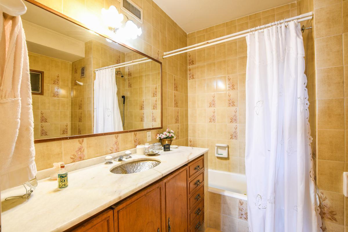 Departamento Venta 4 Dorm. Balcón Terraza 2 Cocheras Centro 5